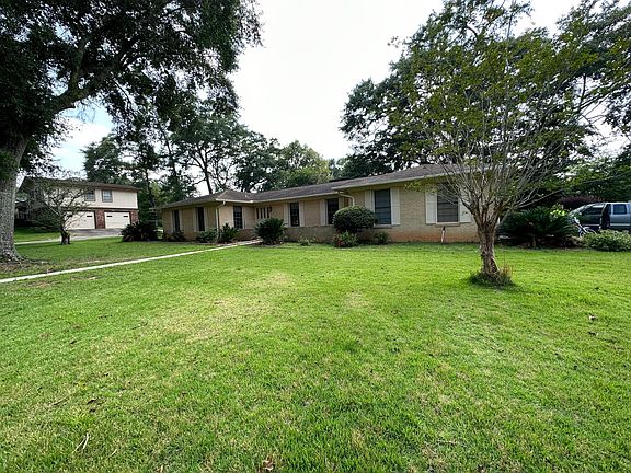 2nd image of 1105 Buena Vista Dr