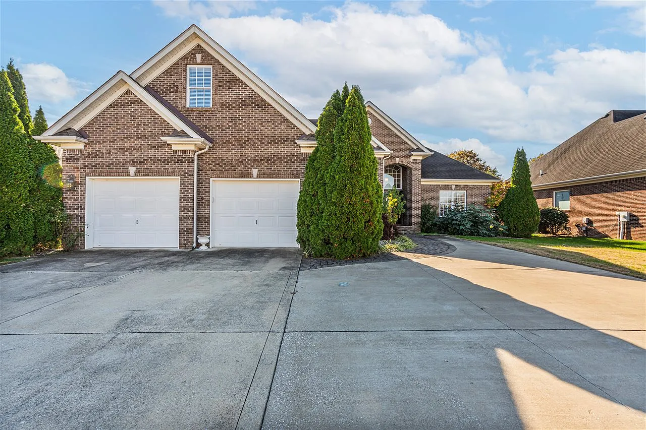 2517 Bedford Ct photo 1