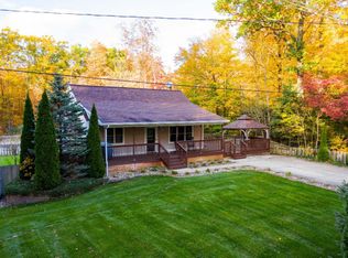 14909 Hickory St, Spring Lake, MI 49456