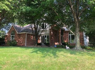 649 N 164th St, Omaha, NE 68118