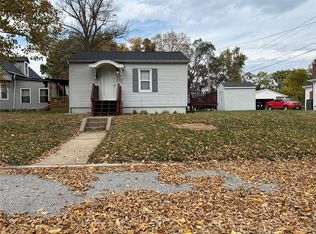600 N 17th St, Belleville, IL 62226