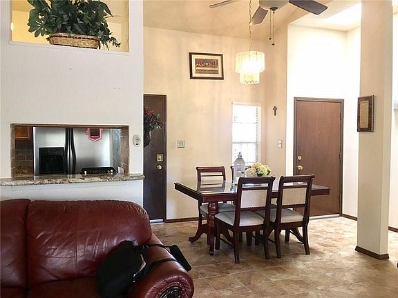 4th image of 837 Nita Fay Dr
