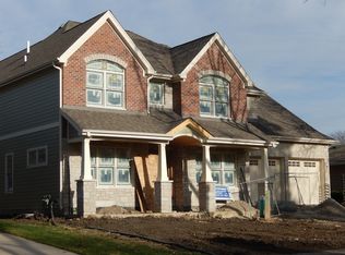 1541 N Kaspar Ave, Arlington Heights, IL 60004