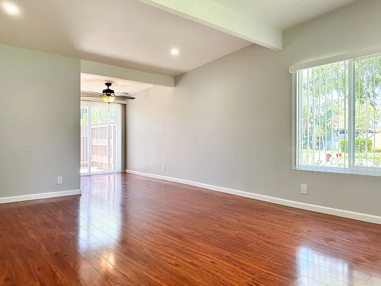Clearbrook Ln (109) — Photo 3