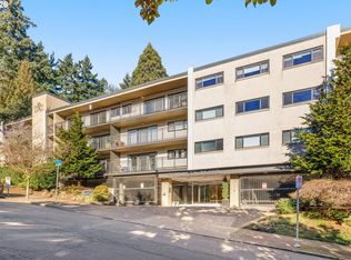 2393 SW Park Pl Unit 302, Portland, OR 97205