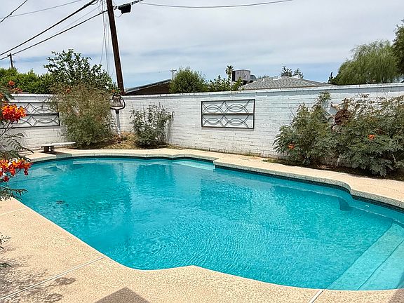 2nd image of 3334 E CLARENDON Avenue