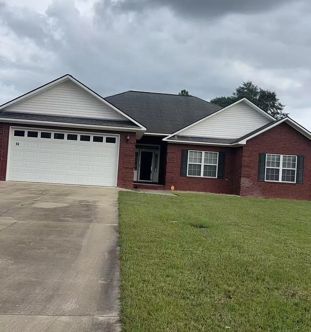 3 bed, 2096 sqft, $1,800 — Photo 1