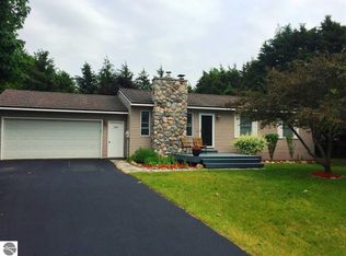 2367 Sandwood Dr, Traverse City, MI 49686