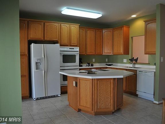 4th image of 4105 Fairfax Center Creek Dr