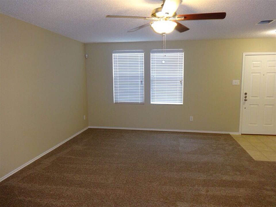 2nd image of 617 Ragwood Rd #0