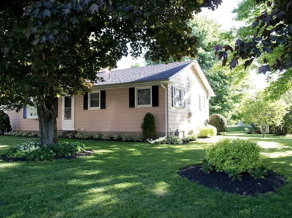 5530 Sebago Dr, Fairview, PA 16415