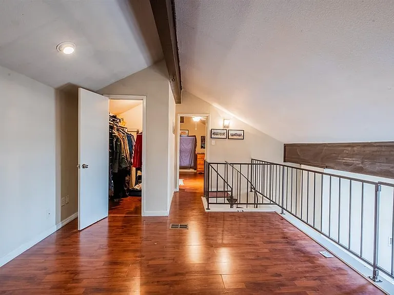 3506 Speedway St #305-B — Photo 7