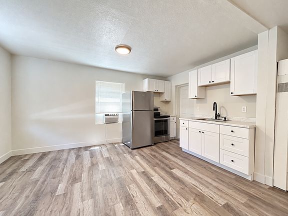 3rd image of 951 N Redwood Rd #14