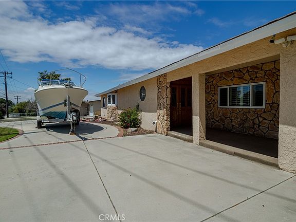 3rd image of 33288 Colorado St