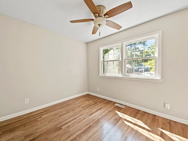 1421 Ardmore Dr #A — Photo 13