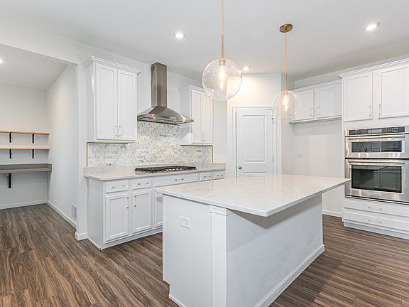 3rd image of 24630 Sleepy Hollow Ln