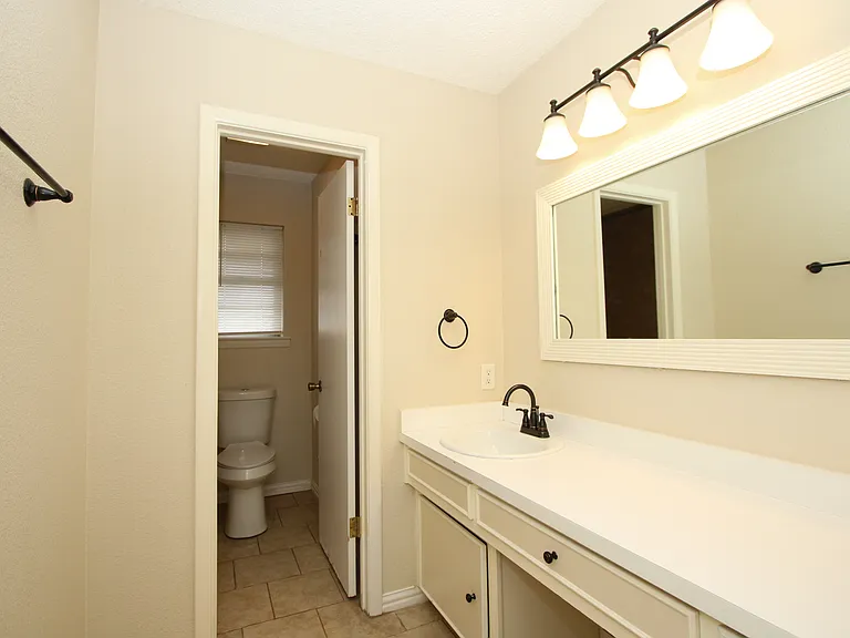 5301 Wooten Dr — Photo 13