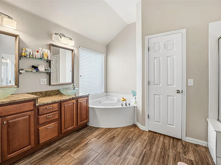 2112 Bandera Path — Photo 19
