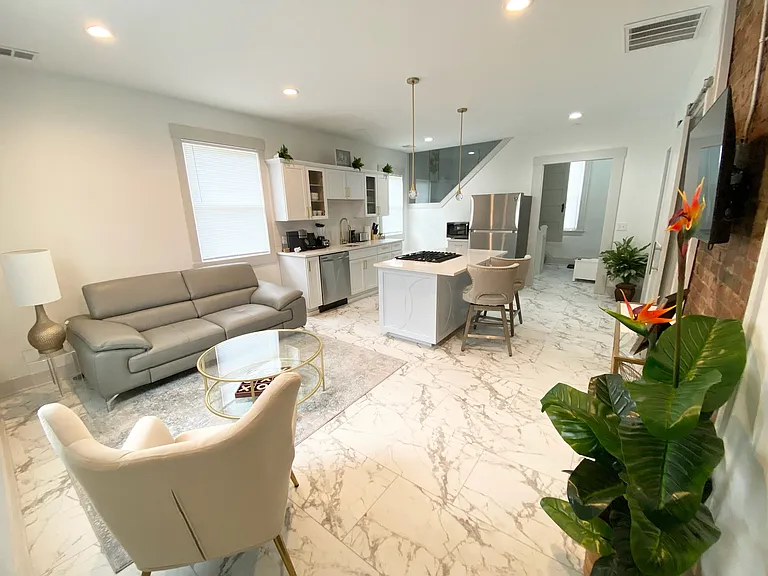 3467 Vine St — Photo 27