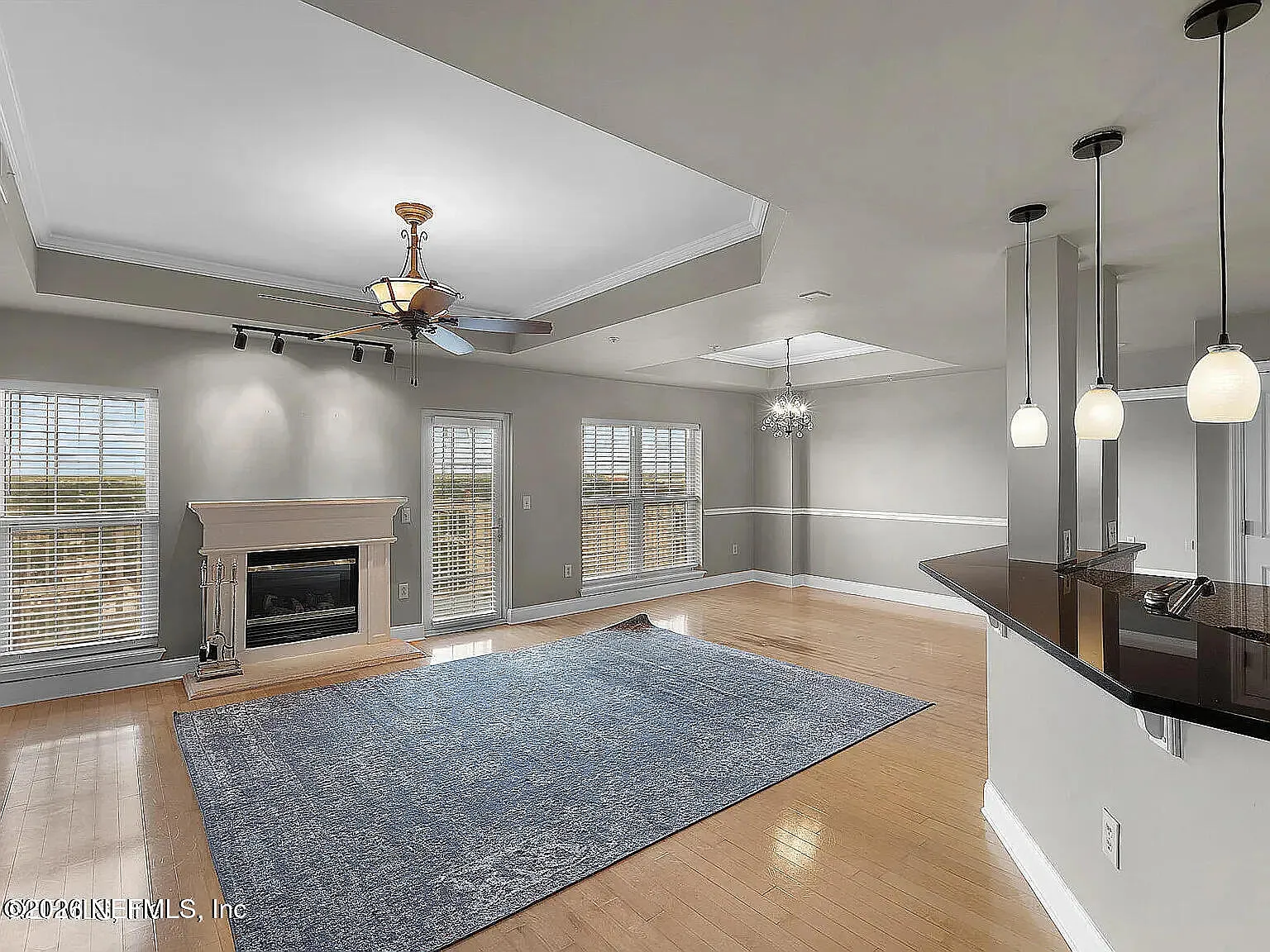 2 bed, 2.0 bath, 1473 sqft, $2,500 — Photo 2