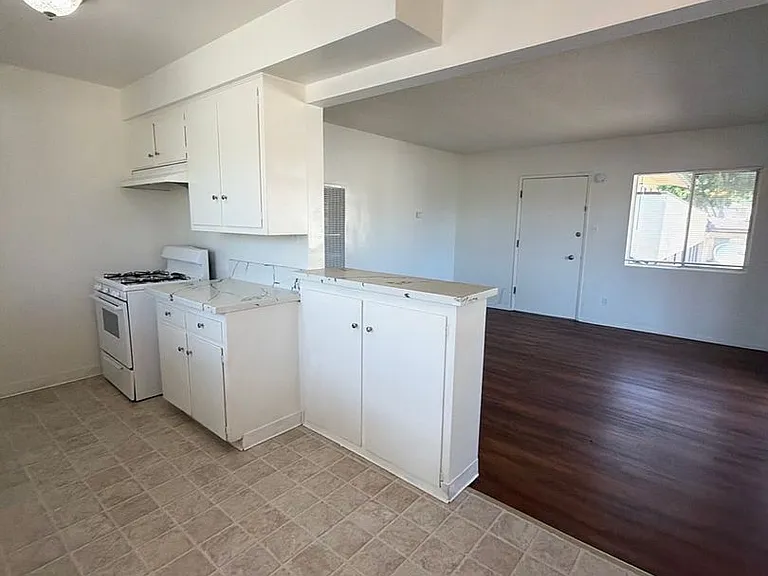 Ramona — Photo 38