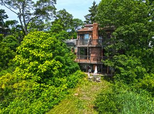 25 Summer Pl, Milford, CT 06460