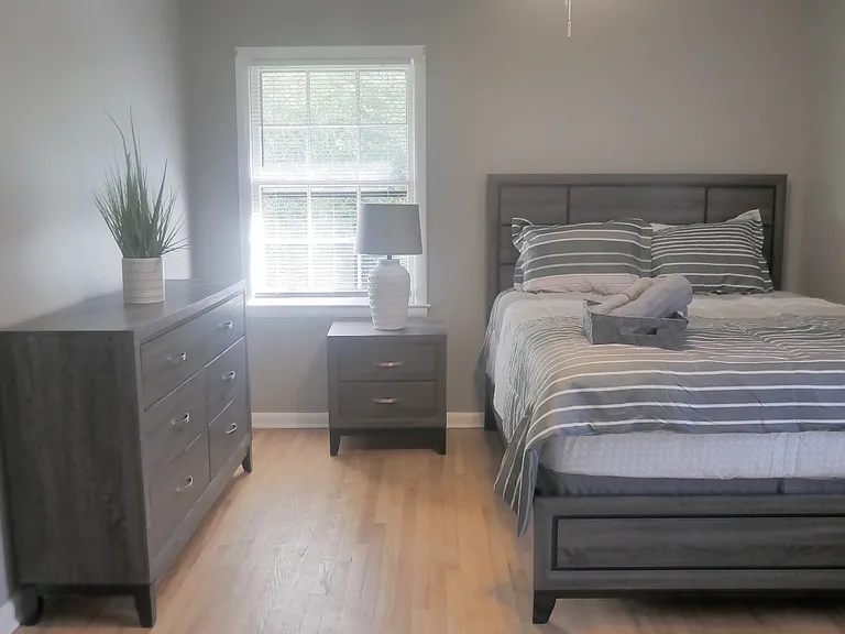 4194 Loveless Dr — Photo 14