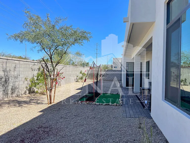 10920 E North Ln — Photo 31