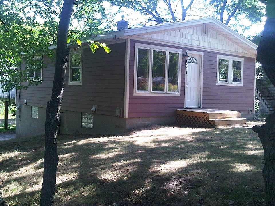 1st image of 1805 Pennoyer Ave
