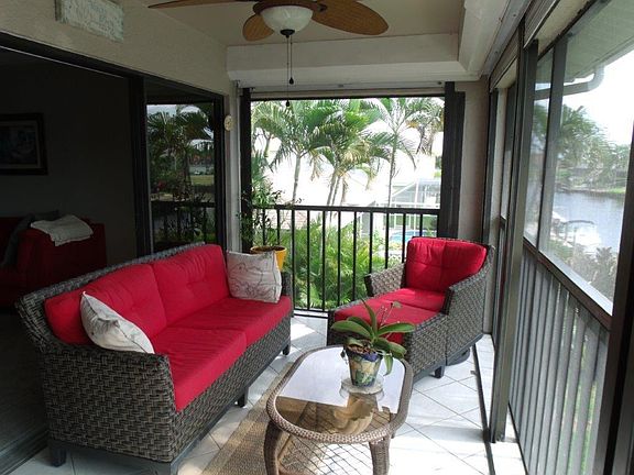 Waterfront Lanai