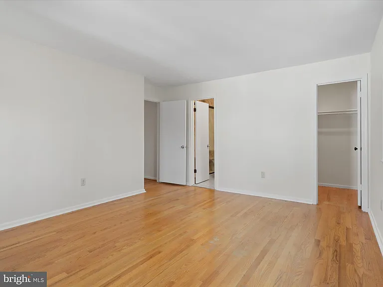 5200 Holden St — Photo 19