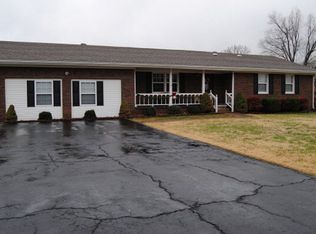 145 Rail Lake Dr, Slaughters, KY 42456