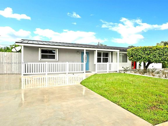 3rd image of 9449 SW 51st Ct