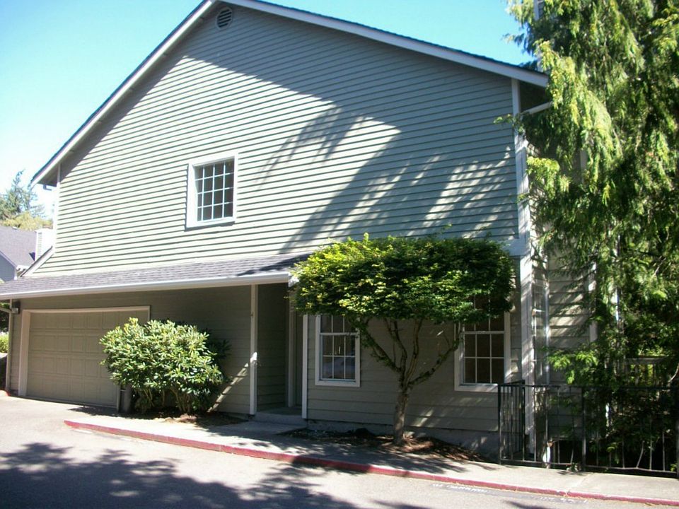 1st image of 9825 18th Ave W APT D4