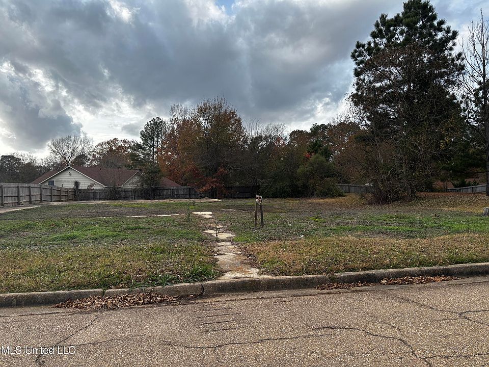 2nd image of 0 Heatherlynn Cir