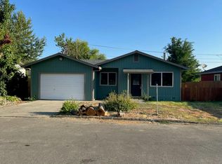21 3rd Ave, Lewiston, CA 96052