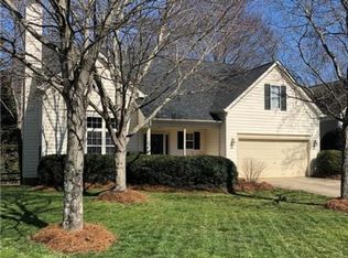 6626 Charter Hills Rd, Charlotte, NC 28277