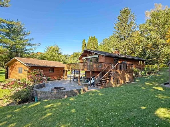 S862a W Redstone, La Valle, WI 53941