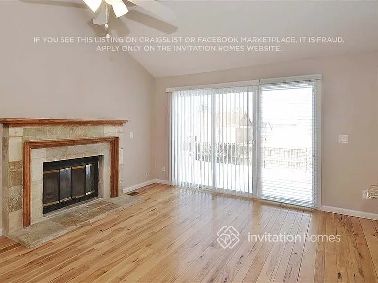 2851 S Genoa St — Photo 5