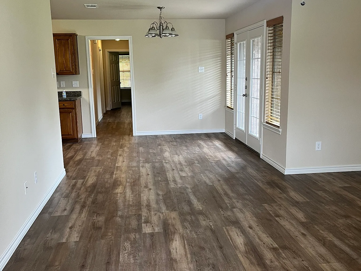3 bed, 1236 sqft, $1,395 — Photo 3