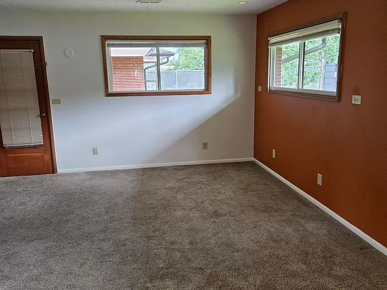 11440 NE Morris St — Photo 17