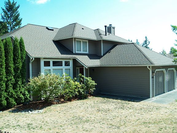 2nd image of 10927 Hillsboro Dr NW