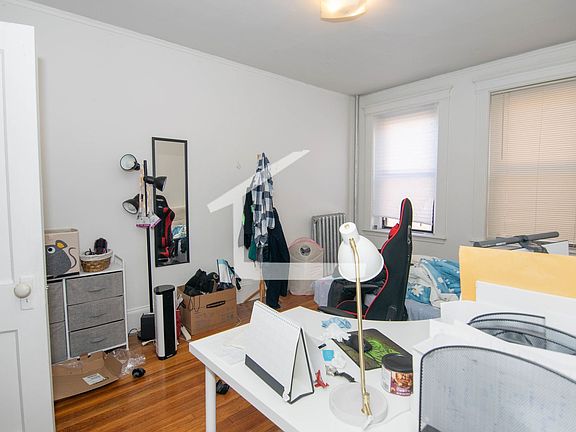 4th image of 5-1254 Commonwealth Ave #5