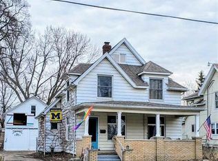 735 Thomson St, Flint, MI 48503