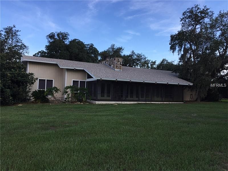 2nd image of 112 Fairway Dr