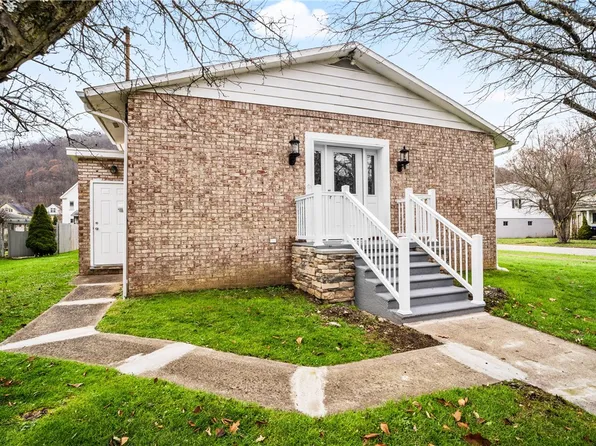 545 Elk St, Franklin, PA 16323