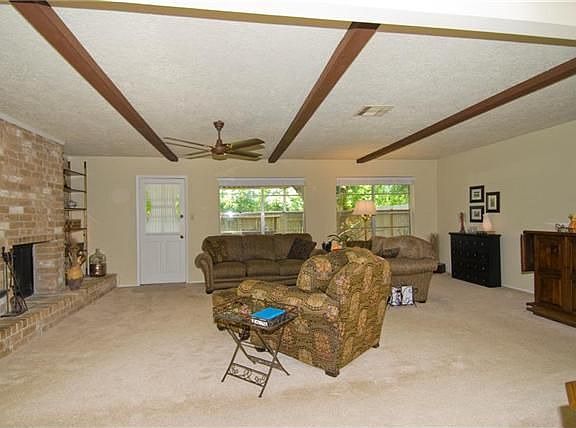 4th image of 13615 Montaigne Dr