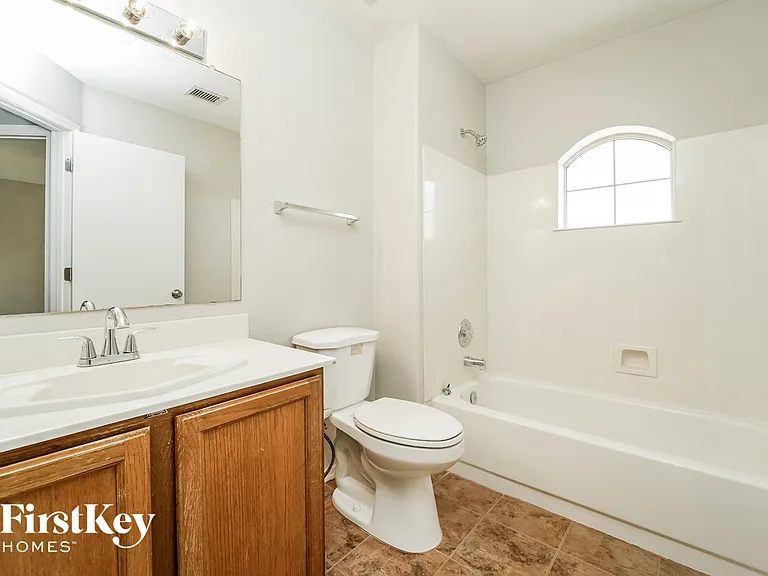 8166 N Pocono Way — Photo 12