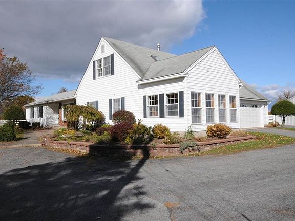 5th image of 32 Bayberry Dr