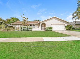 11658 Sanderling Dr, Wellington, FL 33414